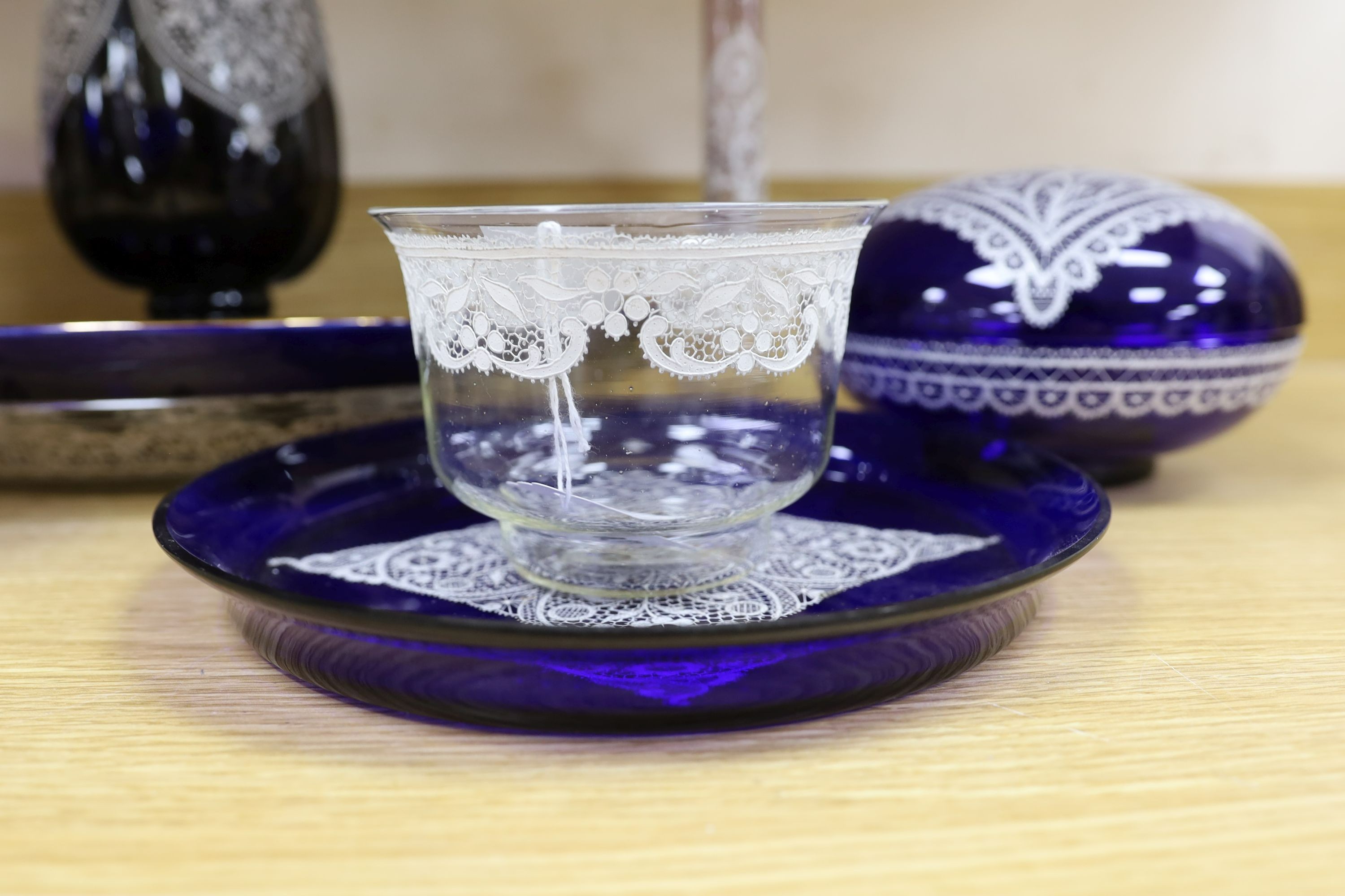 A quantity of Venetian lace pattern enamelled glass tableware (9)